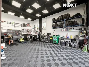 Pronájem obchodního prostoru, Karviná, tř. Těreškovové, 142 m2