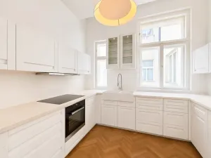 Pronájem bytu 3+1, Praha - Nové Město, 112 m2