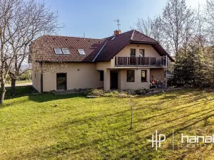 Prodej rodinného domu, Strančice, 259 m2