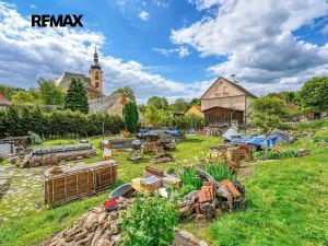 Prodej rodinného domu, Úterý, 677 m2