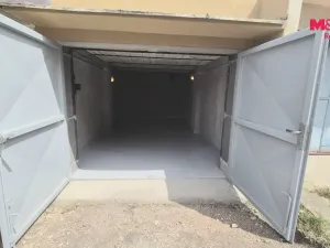 Pronájem garáže, Kladno, Šulcova, 20 m2