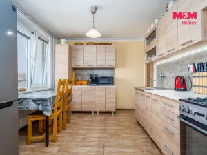 Prodej bytu 3+1, Zásmuky, Družstevní, 77 m2