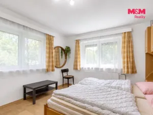 Prodej rodinného domu, Velké Karlovice, 245 m2