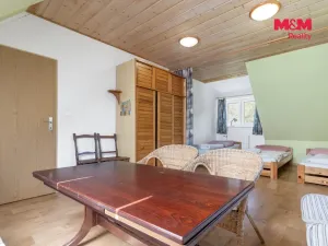 Prodej rodinného domu, Velké Karlovice, 245 m2