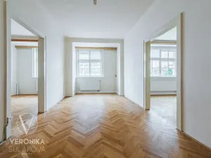 Prodej bytu 4+kk, Praha - Dejvice, Evropská, 107 m2