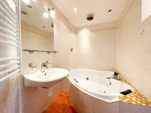 Prodej bytu 3+1, Břidličná, Dlouhá, 75 m2