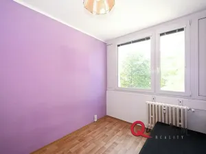 Pronájem bytu 3+1, Praha - Prosek, Veltruská, 60 m2