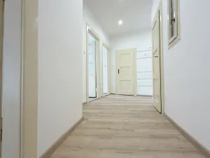 Pronájem bytu 3+kk, Praha - Libeň, Sokolovská, 78 m2