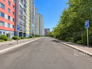 Prodej bytu 1+kk, Praha - Troja, Krynická, 28 m2