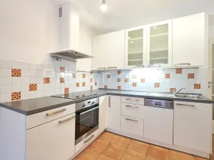 Pronájem bytu 2+1, Praha - Holešovice, U měšťanského pivovaru, 86 m2