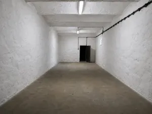 Pronájem skladu, Červené Pečky, Dr. Dvořáka, 683 m2