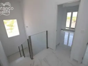 Prodej rodinného domu, Pinoso, Alicante, Španělsko, 245 m2