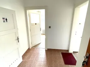 Pronájem bytu 2+kk, Praha - Záběhlice, U mlýna, 50 m2