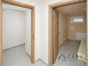 Pronájem obchodního prostoru, Liberec, Mikulášská, 40 m2