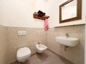 Prodej vily, Viareggio, Itálie, Via Virgilio, 95 m2