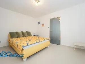 Prodej rodinného domu, Mikulovice, Dlouhá, 200 m2
