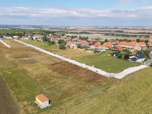 Prodej pozemku pro bydlení, Slaný, 915 m2