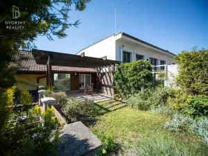 Prodej rodinného domu, Dobrovice, Petra Bezruče, 187 m2