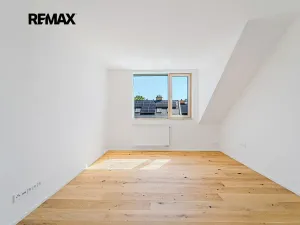 Prodej bytu 3+kk, Slaný, Navrátilova, 77 m2