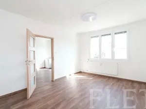 Prodej bytu 2+kk, Praha - Kamýk, Zvolská, 35 m2