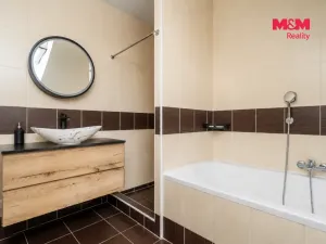 Prodej bytu 3+1, Milovice, Mírová, 93 m2