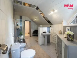 Prodej rodinného domu, Loučim, 300 m2