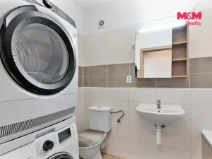 Prodej bytu 2+kk, Liberec - Liberec VI-Rochlice, Nádvorní, 48 m2