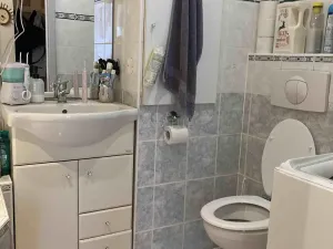 Prodej bytu 3+1, Ostrov, Kollárova, 71 m2