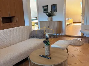 Pronájem bytu 3+kk, Žebrák, Náměstí, 87 m2