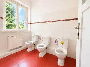 Pronájem kanceláře, Říčany - Strašín, Kaštanová, 250 m2