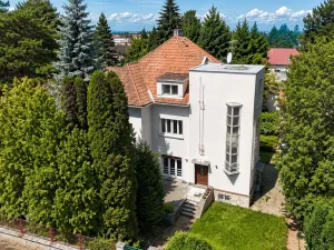 Pronájem kanceláře, Říčany - Strašín, Kaštanová, 250 m2
