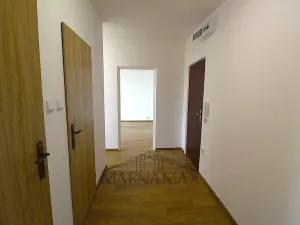 Prodej bytu 2+1, Chomutov, Holešická, 62 m2