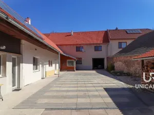 Prodej rodinného domu, Čikov, 418 m2