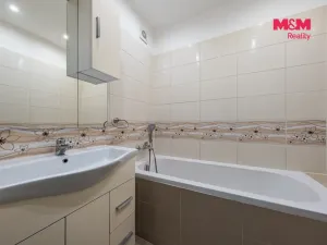 Prodej bytu 3+1, Jílové u Prahy, Holíkova, 74 m2
