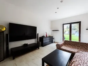 Prodej vícegeneračního domu, Nová Ves, 200 m2