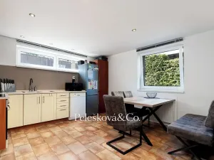 Prodej vícegeneračního domu, Praha - Štěrboholy, Pod areálem, 333 m2
