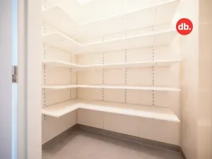 Pronájem bytu 2+1, Karlovy Vary, Vodárenská, 54 m2
