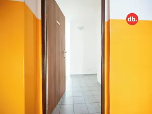 Pronájem bytu 2+1, Karlovy Vary, Vodárenská, 54 m2