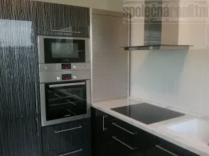 Pronájem bytu 1+kk, Praha - Záběhlice, Topolová, 40 m2
