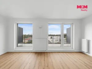 Prodej bytu 1+kk, Kladno - Dubí, Ke křížku, 25 m2