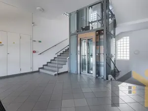 Prodej bytu 2+kk, Praha - Libeň, Českomoravská, 64 m2