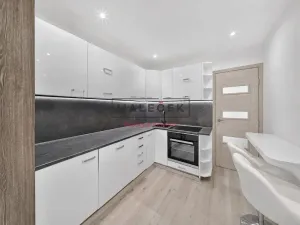 Prodej bytu 2+1, Kladno, Unhošťská, 51 m2