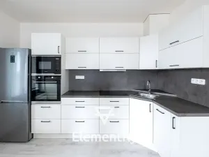 Pronájem bytu 2+kk, Hradec Králové, Kubelíkova, 60 m2