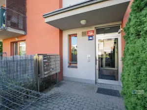 Pronájem bytu 2+kk, Praha - Zbraslav, Pickova, 56 m2