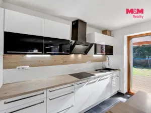 Prodej rodinného domu, Neumětely, V Chaloupkách, 210 m2