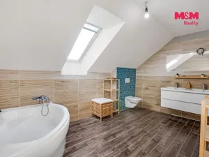 Prodej rodinného domu, Neumětely, V Chaloupkách, 210 m2