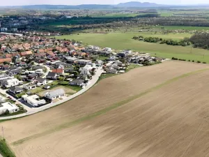 Prodej pozemku pro bydlení, Hrušovany u Brna, Pod Střediskem, 1095 m2