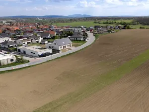 Prodej pozemku pro bydlení, Hrušovany u Brna, Pod Střediskem, 896 m2