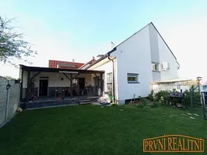 Prodej rodinného domu, Uherský Brod, Kučerovo nám., 210 m2
