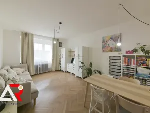 Prodej bytu 3+1, Brno, Merhautova, 63 m2